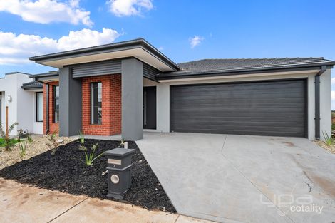 7 Crichton Rd, Thornhill Park, VIC 3335
