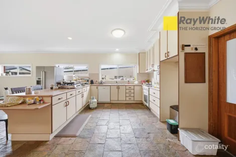 Property photo of 10 Knox Street Pendle Hill NSW 2145