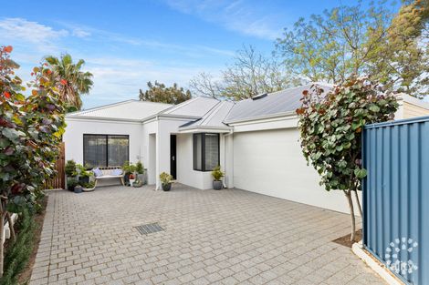 16a Hillier Cres, Hamilton Hill, WA 6163