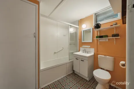 Property photo of 18 McAneny Street Redcliffe QLD 4020