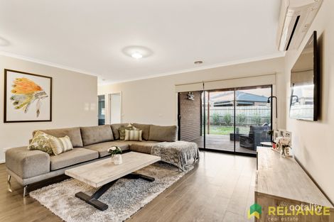 Property photo of 12 Lam Way Brookfield VIC 3338