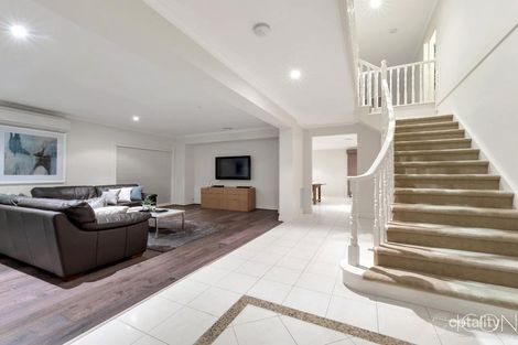 Property photo of 15 Lockley Parade South Morang VIC 3752