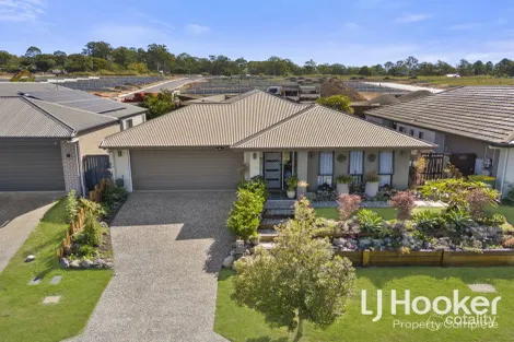 42 Golden Gate Ave, Park Ridge, QLD 4125