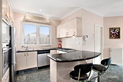 Property photo of 2/15 Winston Drive Caulfield South VIC 3162