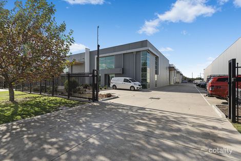 2/14 Commercial Dr, Pakenham, VIC 3810