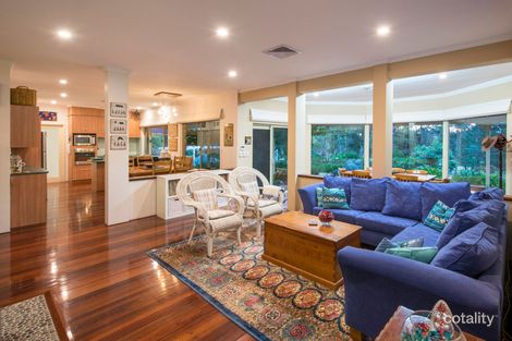 Property photo of 70 Koorabin Drive Yallingup WA 6282