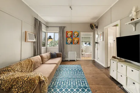 Property photo of 18 McAneny Street Redcliffe QLD 4020