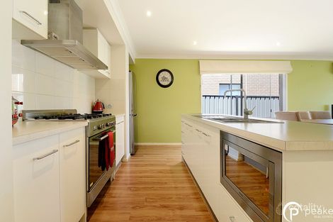 Property photo of 14 Dellinea Street Cranbourne North VIC 3977