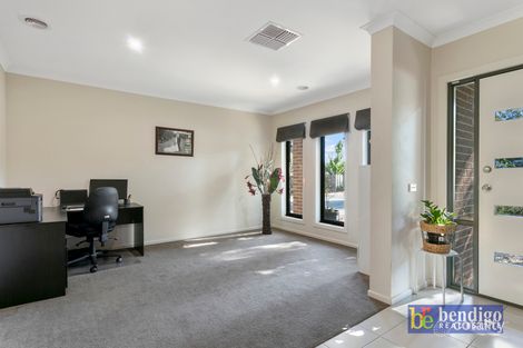 Property photo of 10 Charlbert Place Strathfieldsaye VIC 3551