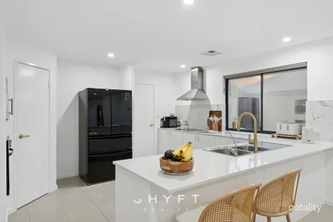 Property photo of 23 Oriole Way Tapping WA 6065