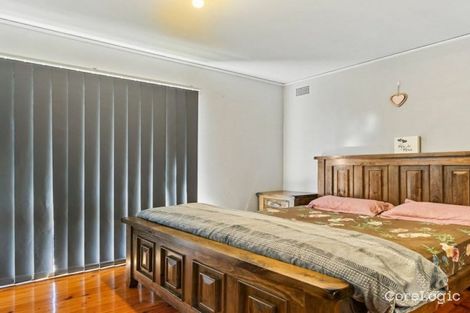 Property photo of 16 Fern Avenue Bradbury NSW 2560