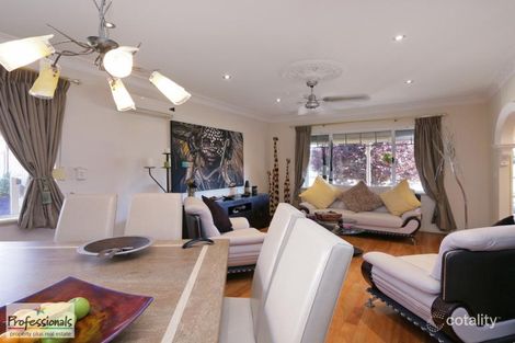 Property photo of 22 Chatsworth Gate Canning Vale WA 6155