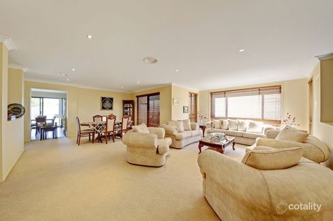 Property photo of 48 Archibald Crescent Rosemeadow NSW 2560