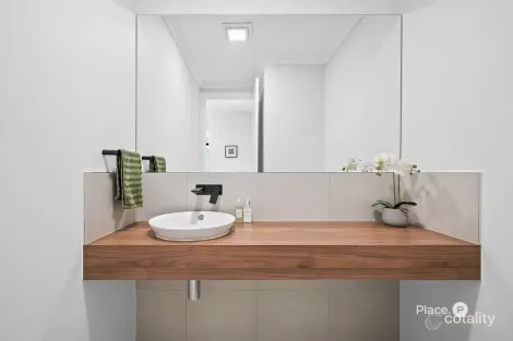 Property photo of 23 Bondi Street Newport QLD 4020