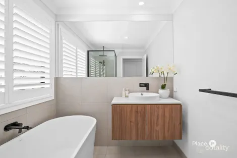 Property photo of 23 Bondi Street Newport QLD 4020