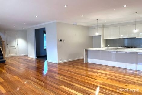 Property photo of 2/11 Barrina Street Blackburn South VIC 3130