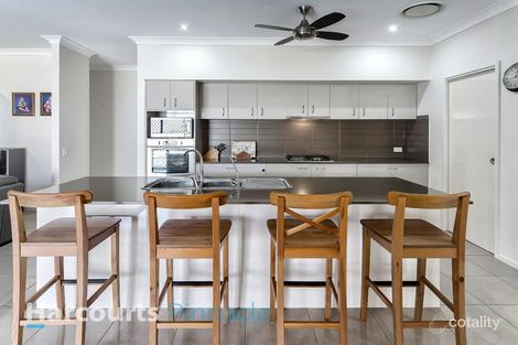 Property photo of 8 Seeana Crescent Bridgeman Downs QLD 4035