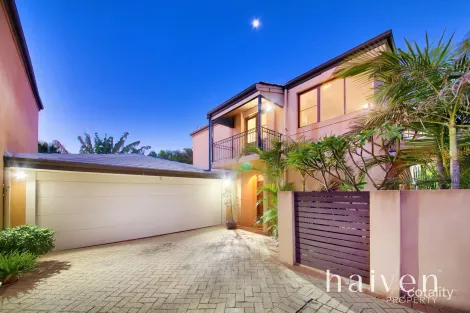 2/91 HASTINGS ST, SCARBOROUGH, WA 6019
