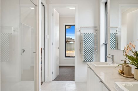 Property photo of 30 Francesco Way Angle Vale SA 5117