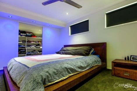 Property photo of 2/49 Saleng Crescent Warana QLD 4575