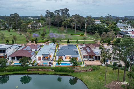 Property photo of 2242 The Parkway Hope Island QLD 4212