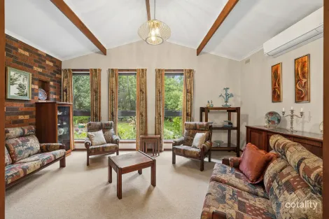 Property photo of 2 Ellandee Crescent Macedon VIC 3440