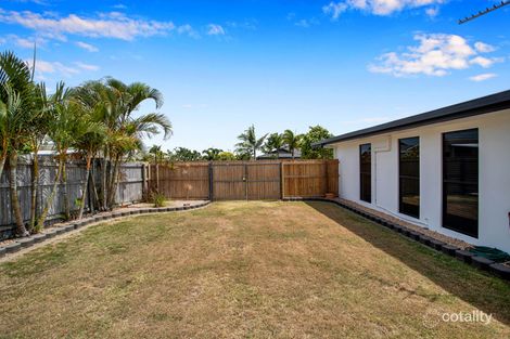 Property photo of 9 Vidar Crescent Ooralea QLD 4740