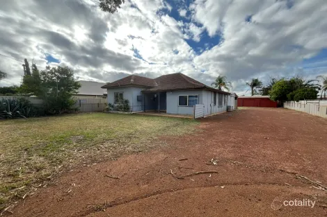223 Second St, Wonthella, WA 6530