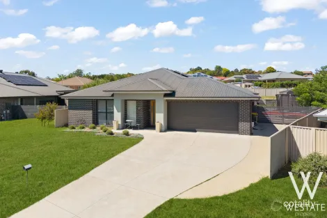 47 Freeman Cct, Llanarth, NSW 2795