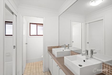 Property photo of 6 Table Top Road North Avoca NSW 2260