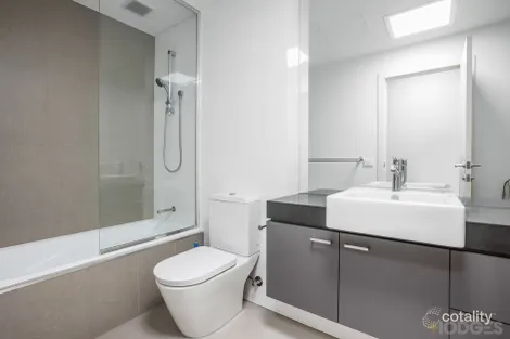 Property photo of 108/5 Bear Street Mordialloc VIC 3195
