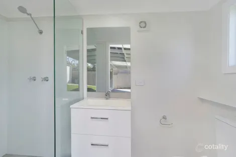 Property photo of 14 Parkside Drive Charmhaven NSW 2263