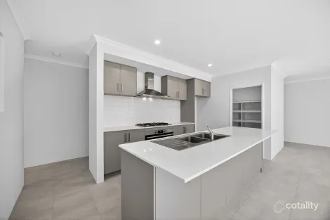 Property photo of 8 Mast Close Dudley Park WA 6210