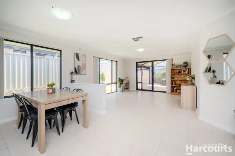 Property photo of 21 Keanefield Drive Carramar WA 6031