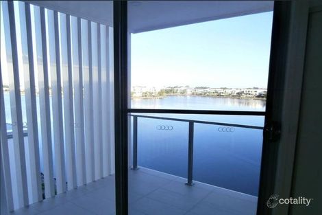 Property photo of 4/3028 The Boulevarde Carrara QLD 4211