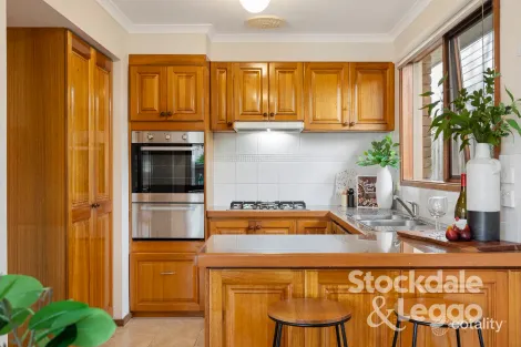 Property photo of 76 Second Avenue Rosebud VIC 3939