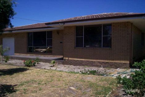 265 George St, Queens Park, WA 6107
