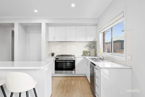 Property photo of 5 Amber Rise Kyneton VIC 3444