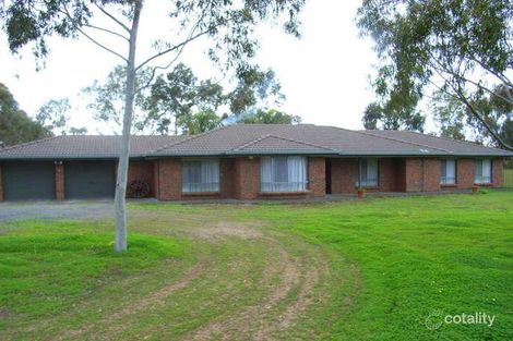 4 James Rd, Lewiston, SA 5501