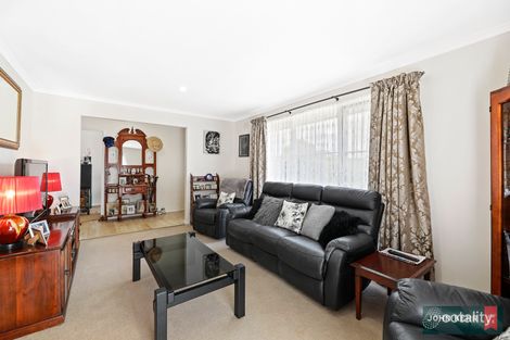 Property photo of 10 Smallburn Avenue Newborough VIC 3825