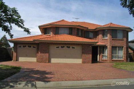 Property photo of 4 Castle Rock Court Wattle Grove NSW 2173