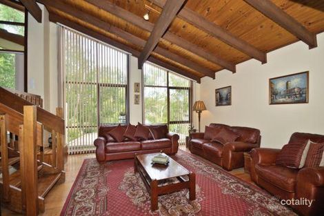 Property photo of 25 Moola Place Eltham VIC 3095