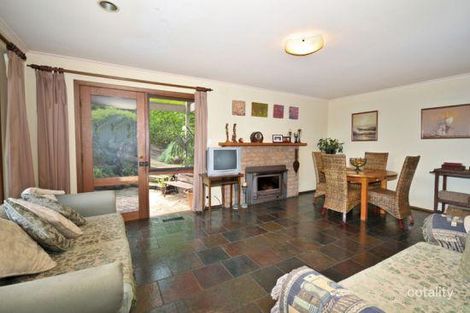 Property photo of 25 Moola Place Eltham VIC 3095