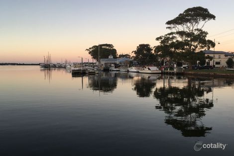 196 Newlands Dr, Paynesville, VIC 3880