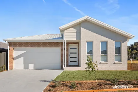 33 Red Grass St, Huntley, NSW 2530
