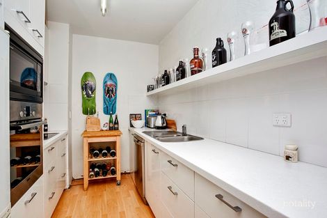 Property photo of 2/334 Hampton Street Hampton VIC 3188