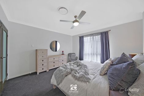 Property photo of 4 Norfolk Boulevard Spring Farm NSW 2570