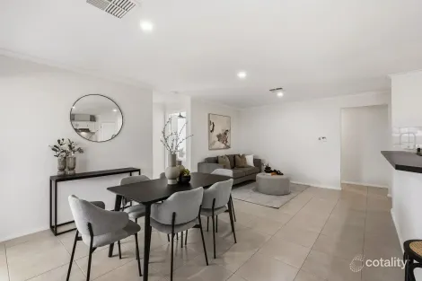 Property photo of 14 St Vincent Circuit Sheidow Park SA 5158