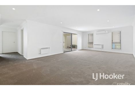 Property photo of 94 Meridian Circuit Berwick VIC 3806