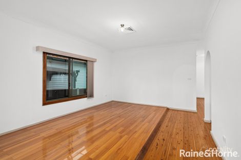 Property photo of 12 Lynwen Crescent Banksia NSW 2216